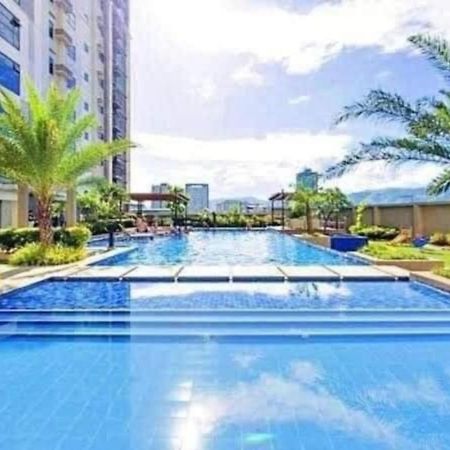 Horizon 101 A12 Shortwalk To Mango Avenue & Robinson Mall Cebu Екстер'єр фото